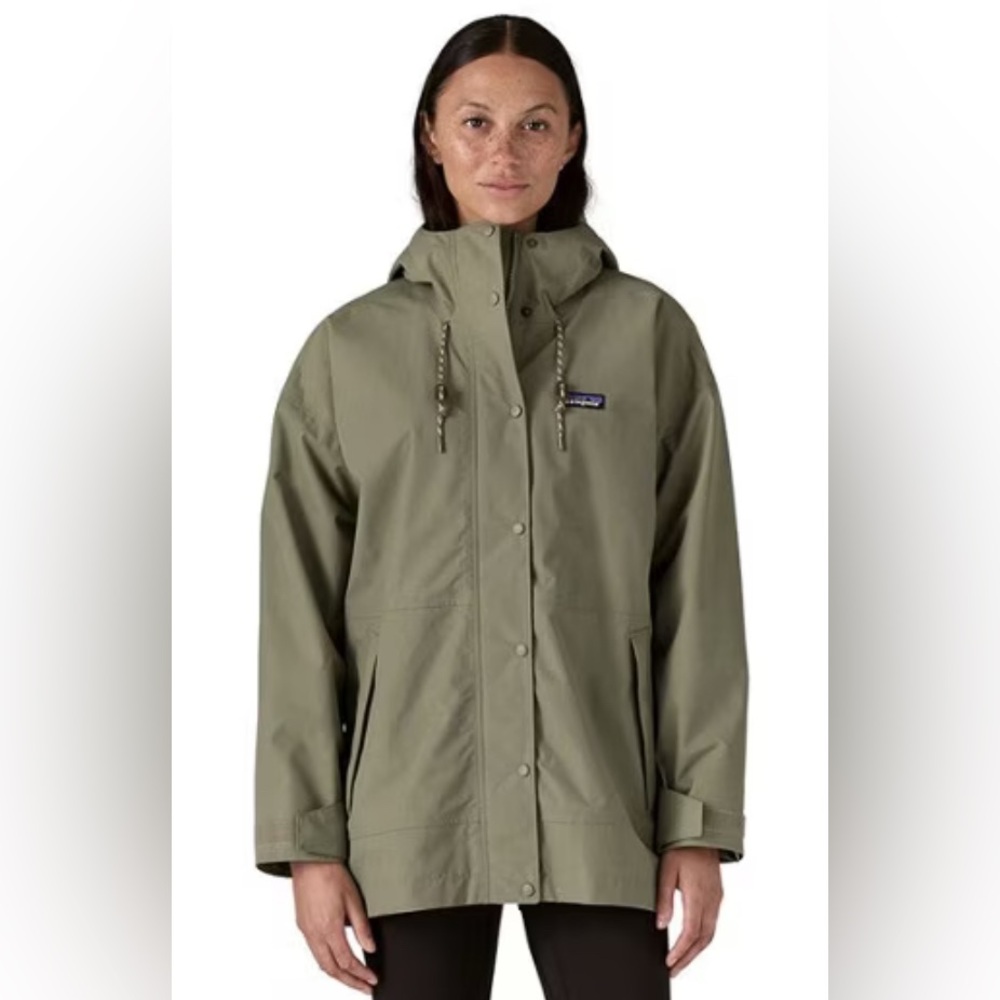 Patagonia Olive Green women’s  Rain Jacket